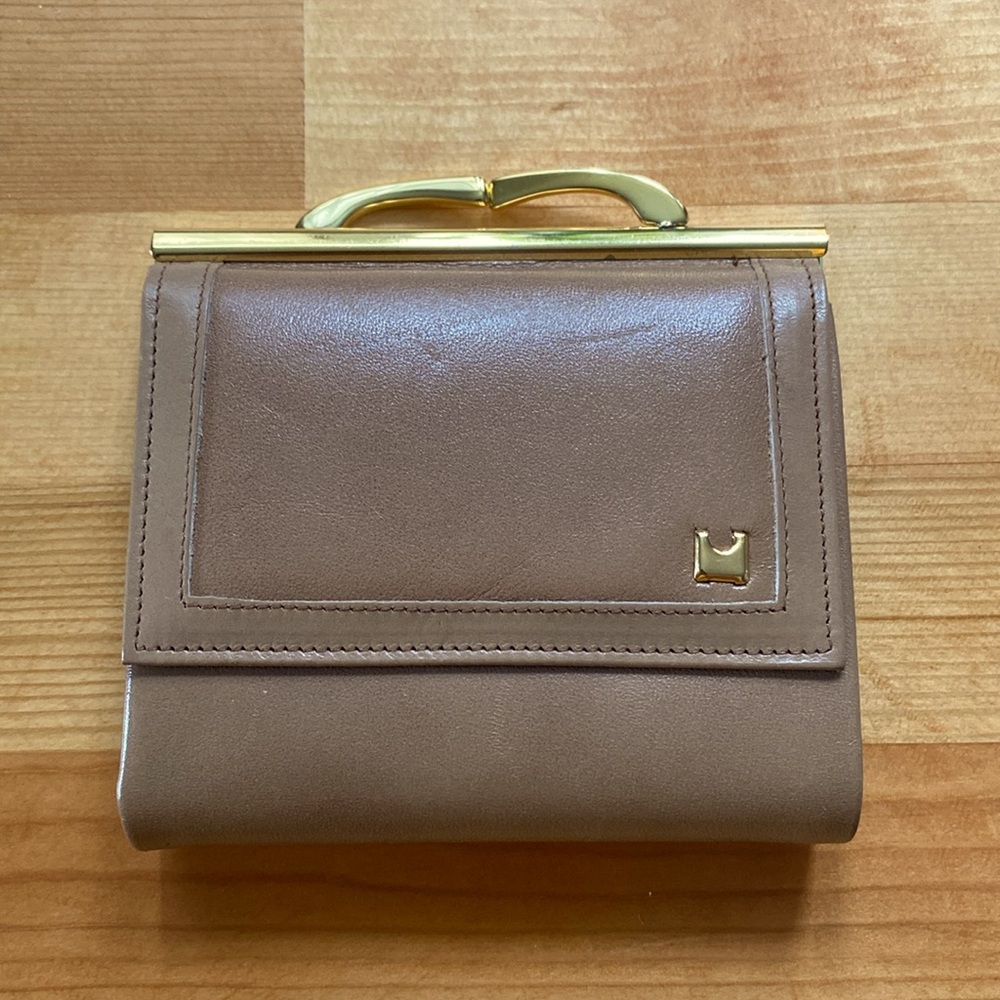 Vintage real leather Tilley women’s wallet